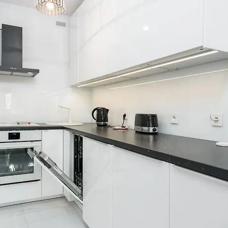 Kosinskiego By Renters *