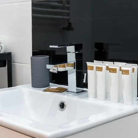 Kosinskiego By Renters Apartment Poznan